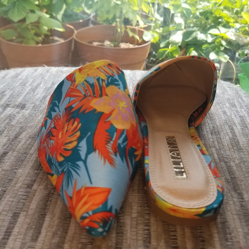 Tropical/Floral opened back flats